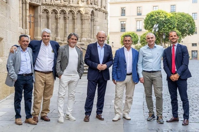 Rafael Louzán, en la toma de posesión del nuevo presidente de la Federación Riojana.