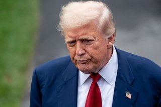 01 August 2025, US, Washington: US President Donald Trump speaks to reporters on the South Lawn of the White House, before departing to Bedminster. Photo: Andrew Leyden/ZUMA Press Wire/dpa