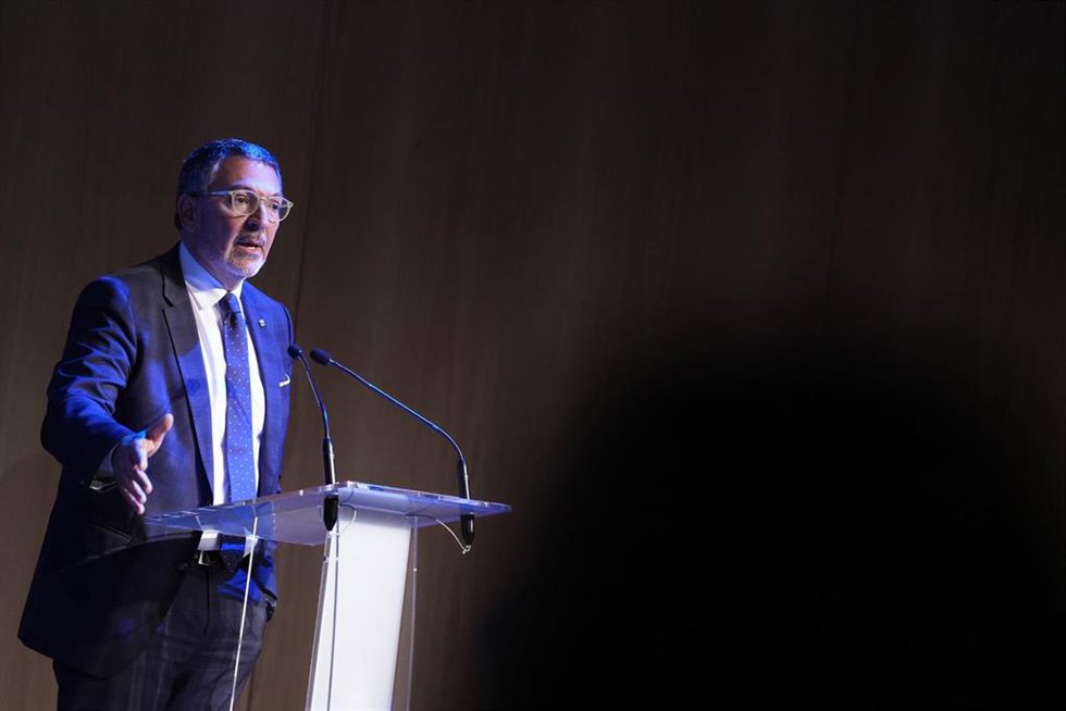 Archivo - El conseller de Empresa y Trabajo de la Generalitat de Catalunya, Miquel Smper, en una imagen de archivo.