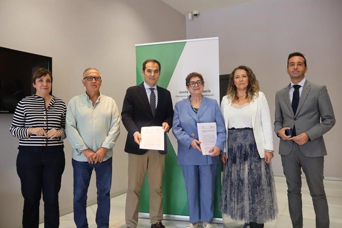 Archivo - Almería.- Menores infractores podrán cumplir medidas judiciales colaborando en atención a personas con enfermedad mental