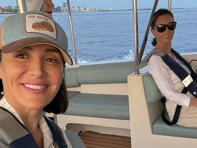 Tamara Falcó presume de sus vacaciones paradisíacas en las Maldivas junto a Isabel Preysler e Íñigo Onieva