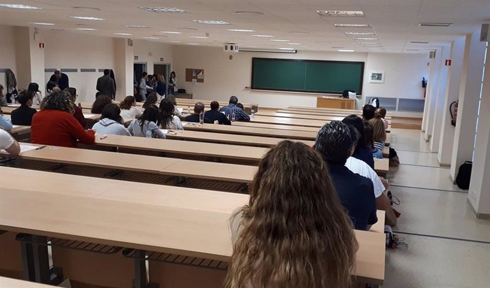 Archivo - Imagen de unas oposiciones a la Junta de Andalucía.