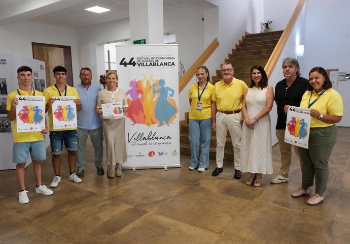Presentación del 44 Festival Internacional de Danzas de Villablanca (Huelva).