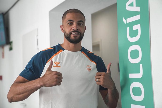 El base Darius Thompson firma con el Valencia Basket hasta 2028