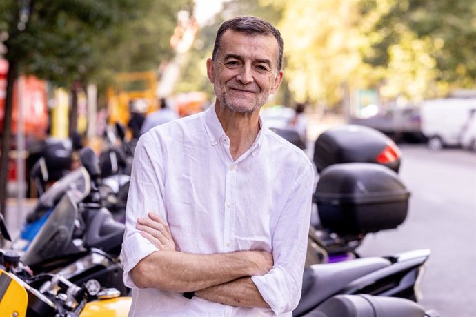O coordenador federal da IU, Antonio Maíllo, posa para a Europa Press, em 7 de agosto de 2025, em Madri (Espanha).