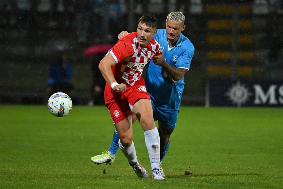 Archivo - Valery Fernandez Estrada en un partido con el Girona, contra el Nápoles