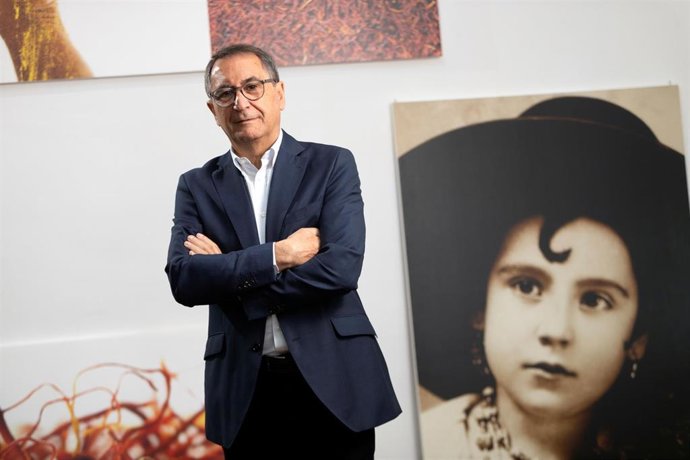 Jesús Navarro , presidente y CEO