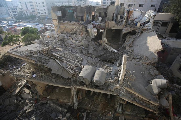 Escombros tras un ataque israelí sobre la Franja de Gaza