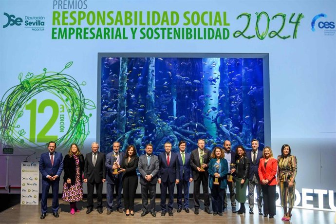 Foto de familia de los premios en la edición 2024.