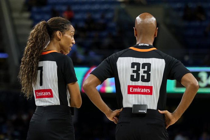 August 7, 2025, Chicago, Illinois, USA: Chicago, USA, August 7, 2025: WNBA referees are seen during the game between the Chicago Sky and Atlanta Dream on Thursday August 7, 2025 at Wintrust Arena, Chicago, USA. (NO COMMERCIAL USAGE)