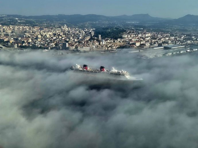 (AMP) Medio Ambiente avisa de la alerta roja prevista en Ourense este fin de semana con nieblas en la costa pontevedresa