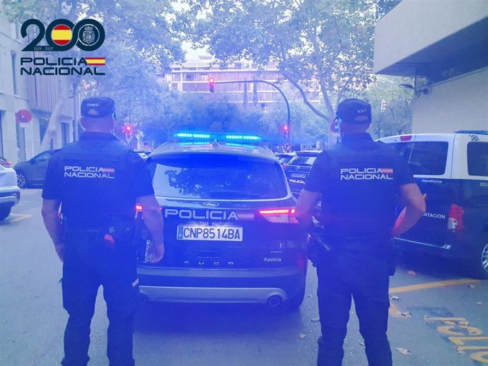 Agentes de la Policía Nacional en Palma