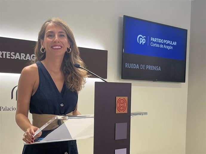 La diputada del PP Aragón María Navarro.