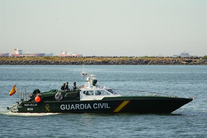 Archivo - Embarcación de la Guardia Civil.