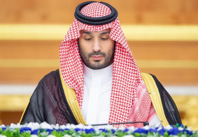 Archivo - Arquivo - 8 de julho de 2025, Jeddah, Jeddah, Arábia Saudita: O príncipe herdeiro do Reino da Arábia Saudita, Mohammed bin Salman, preside uma reunião do gabinete saudita em Jeddah, Arábia Saudita, em 8 de julho de 2025
