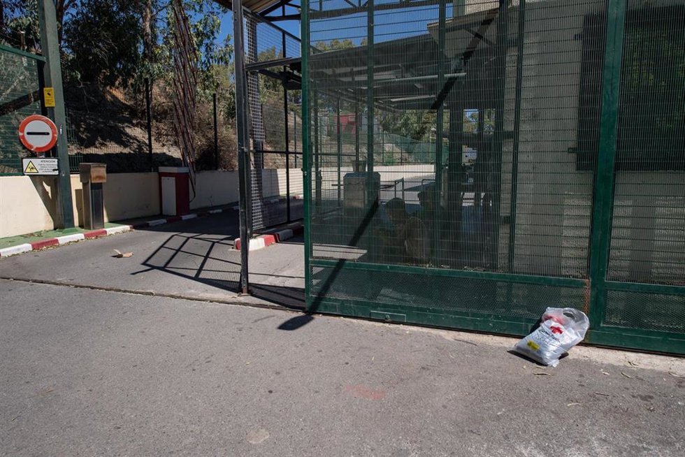 Archivo - Imagen de archivo de la entrada del Centro de Estancia Temporal de Inmigrantes (CETI) de Ceuta