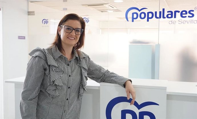 La vicesecretaria de Educación y Sanidad del PP de Sevilla, Gloria Guillén.