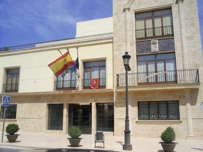Fachada del Ayuntamiento de Arroyo del Ojanco