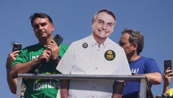 Política