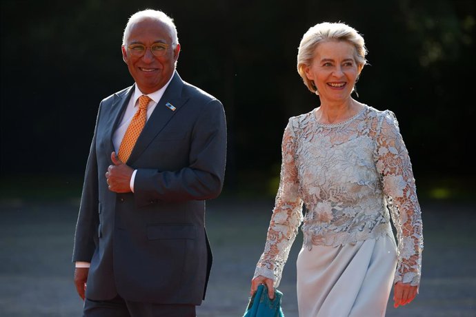 Archivo - June 24, 2025, The Hague, Netherlands: European Council President Antonio Costa and European Commission President Ursula Von der Leyen arrive at Royal Palace 'Huis ten Bosch' for the social dinner for Heads of State and Government during the 76t