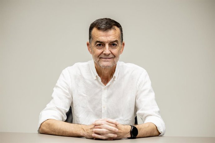 O coordenador federal da IU, Antonio Maíllo, durante uma entrevista para a Europa Press, em 7 de agosto de 2025, em Madri (Espanha).