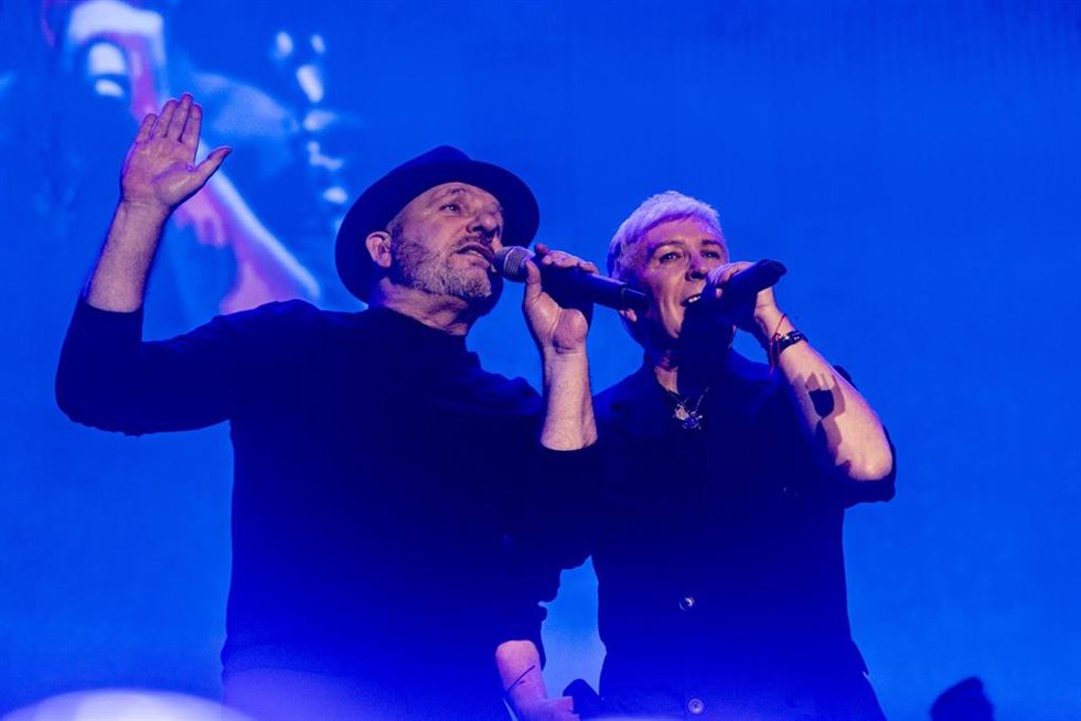 Archivo - Los Pecos durante su concierto en el Movistar Arena en una imagen de archivo.