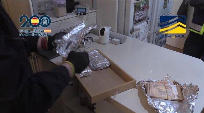 Archivo - La Policía desarticula una "poderosa" trama árabe y china de banca cladestina mediante el método hawala liderada por un bróker en Bélgica