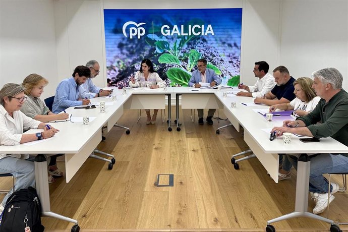 El PPdeG reúne a sus representantes para abordar la reforma de la PAC, en agosto de 2025.