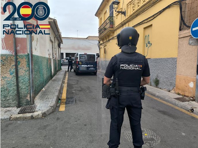 Detenida una mujer por amenazar de muerte a su casero con un cuchillo en Palma