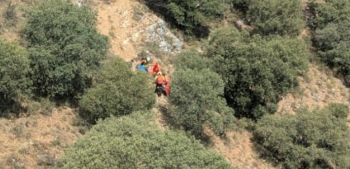 El Grupo de Rescate de la Junta de Castilla y León auxilia a un varón herido en una zona de difícil acceso en Soria