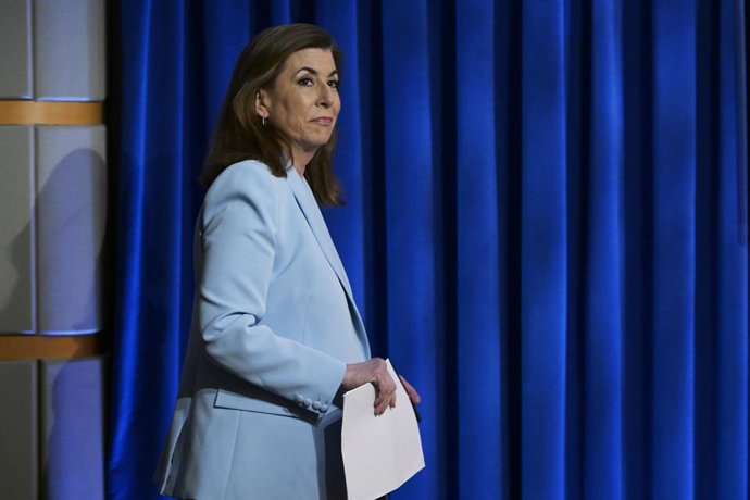 Archivo - Arquivo - 14 de fevereiro de 2025, Washington, Dc, Estados Unidos: A porta-voz de imprensa do Departamento de Estado dos EUA, Tammy Bruce, chega para falar sobre os conflitos entre Irã, Hamas e Israel durante uma coletiva de imprensa na Sala de 