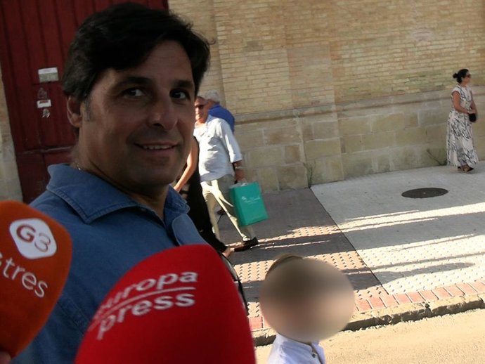 Fran Rivera prudente ante la polémica denuncia de Cayetano Rivera