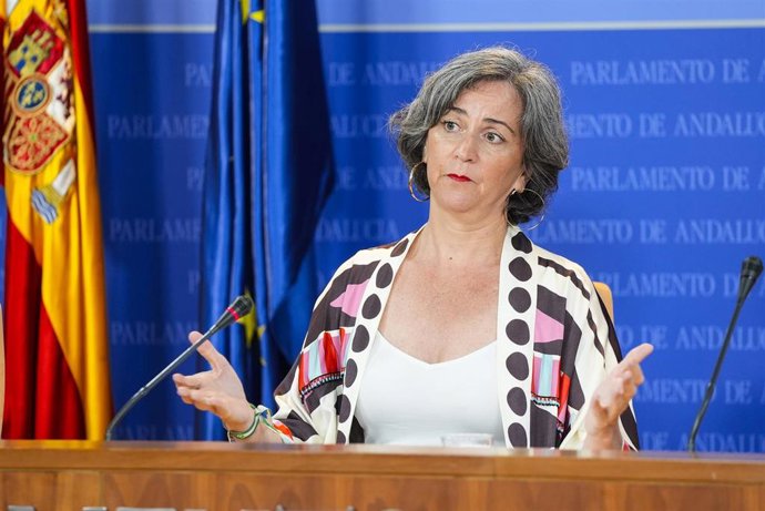La parlamentaria del Grupo Mixto-Adelante Andalucía Begoña Iza, en una imagen de archivo. 