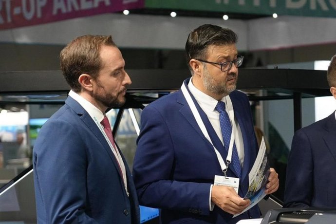 Amador Pastor ha mantenido encuentros con sindicatos, empresas y universidades.