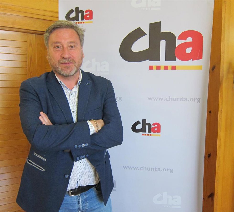 Archivo - El portavoz de CHA en las Cortes de Aragón, José Luis Soro.