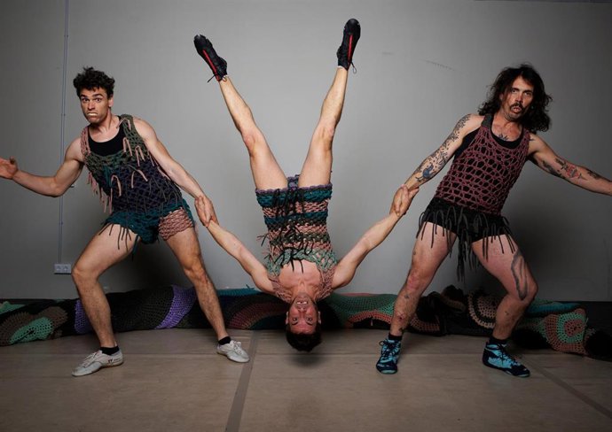 'Tres Tristes Trolls' Se Podrá Ver Este Martes En El Puerto Tomás Maestre