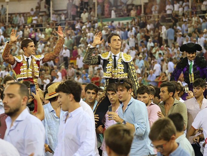 Morante de la Puebla, Roca Rey y Daniel Crespo en la Plaza de toros de El Puerto de Santa María a 09 de Agosto de 2025 en Cádiz (España).