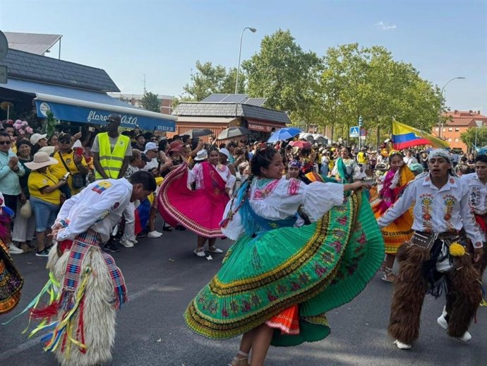 Ciudad Lineal celebra el Día de Ecuador con un festival intercultural
