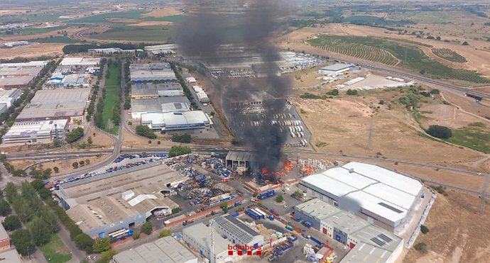 Estabilizado un incendio de industria en Lleida