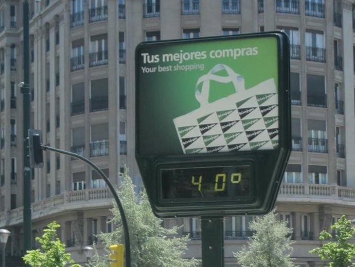 Archivo - Aviso naranja por altas temperaturas que llegarán a los 40 grados este lunes 