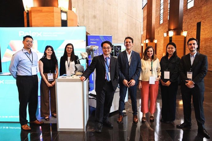 Brain Navi’s CEO, Jerry Chen, and his team participated in the SENEC congress alongside Palex. Special thanks to Carles Calaf, Eulàlia Llopis Martí, and Estela Llopart for their involvement and support throughout the event.