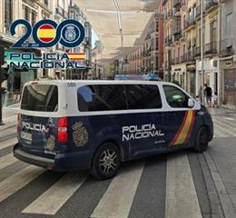 Vehículo de la Policía Nacional en Granada.