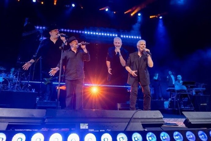 Los Pecos durante el concierto de clausura del festival.