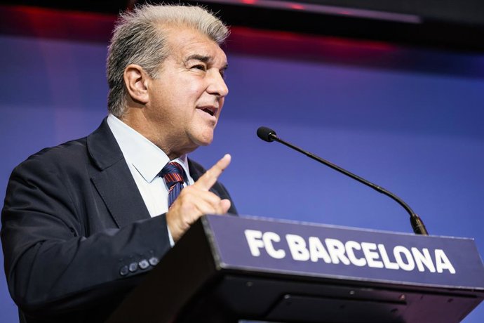Archivo - Joan Laporta, presidente do FC Barcelona, participa de sua coletiva de imprensa para informar sobre a situação do clube no Auditori 1899 em 3 de setembro de 2024 em Barcelona, Espanha.