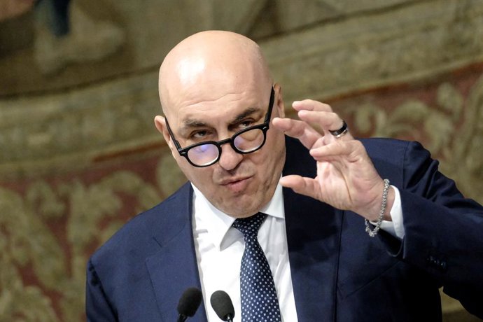 Archivo - O Ministro da Defesa, Guido Crosetto, na Conferência para a apresentação do Relatório ''Para uma estratégia de segurança nacional''. Câmara dos Deputados em Roma, segunda-feira, 16 de junho de 2025 (foto Mauro Scrobogna / LaPresse) ..Defesa Mini