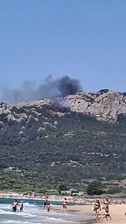 Incêndio declarado em um local em Tarifa