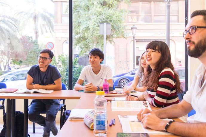 ¿Cómo elegir una escuela de español en Valencia?