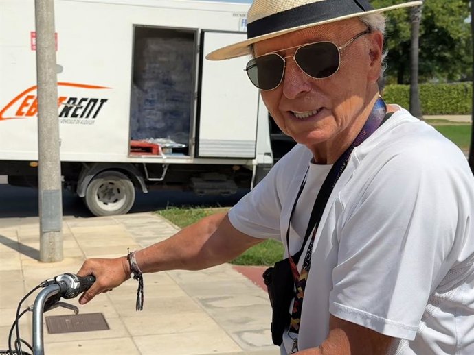 José Ortega Cano, en su verano más polémico, disfruta de la compañía de su nieta Rocío