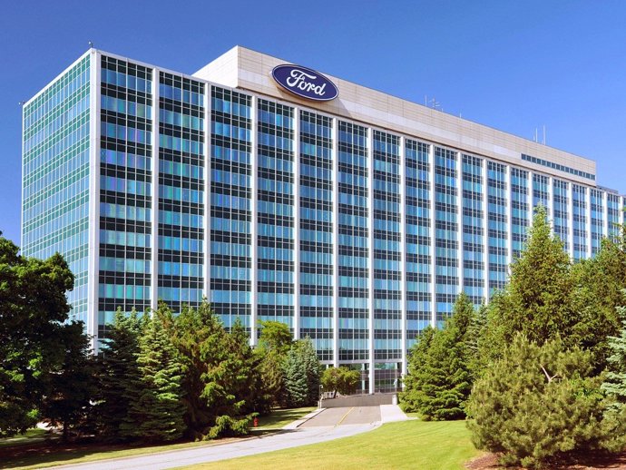 Archivo - Ford Motor Company World Headquarters Building, Dearborn, Michigan, USA