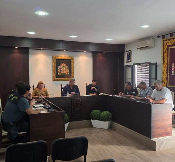 Reunión de la Junta Local de Seguridad para la Recogida de las Yeguas de Hinojos.